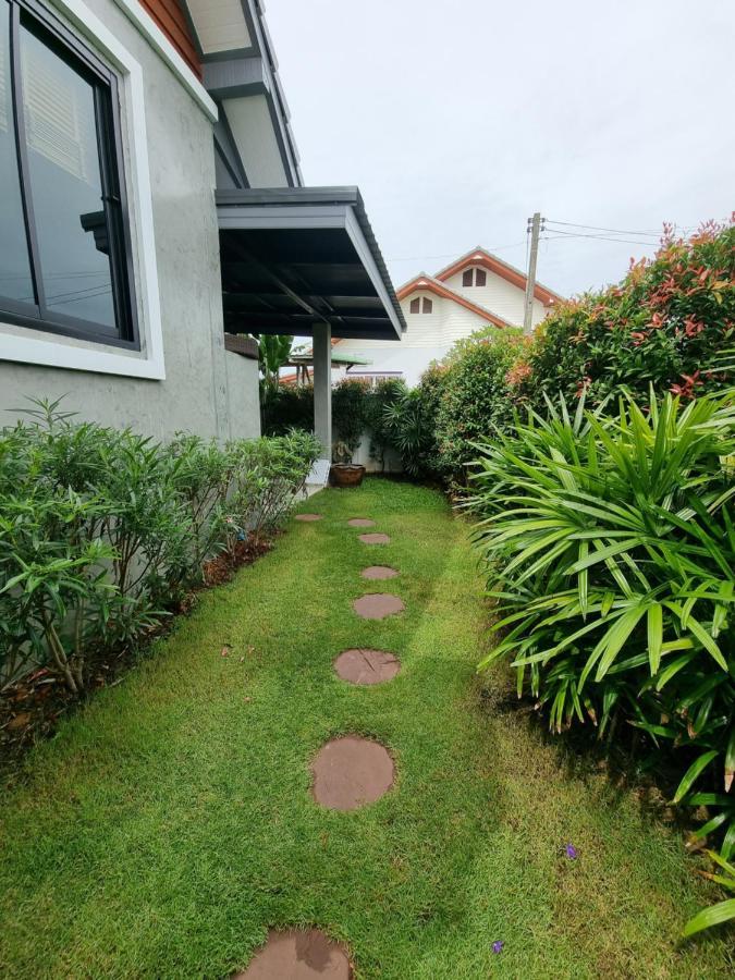 Baan Dalah Pool Villa Buriram Exterior foto